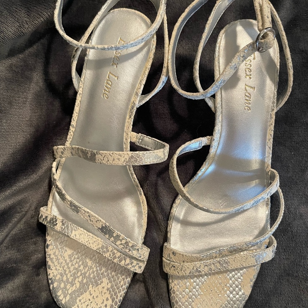 DSW Snake Skin Kitten Heal